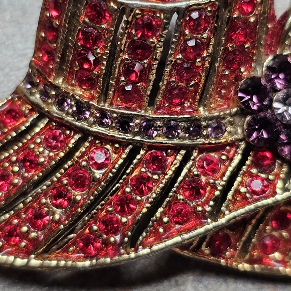 Vintage Red Hat Brooch Rhinestone Ref Purple Pin - Picture 4 of 6